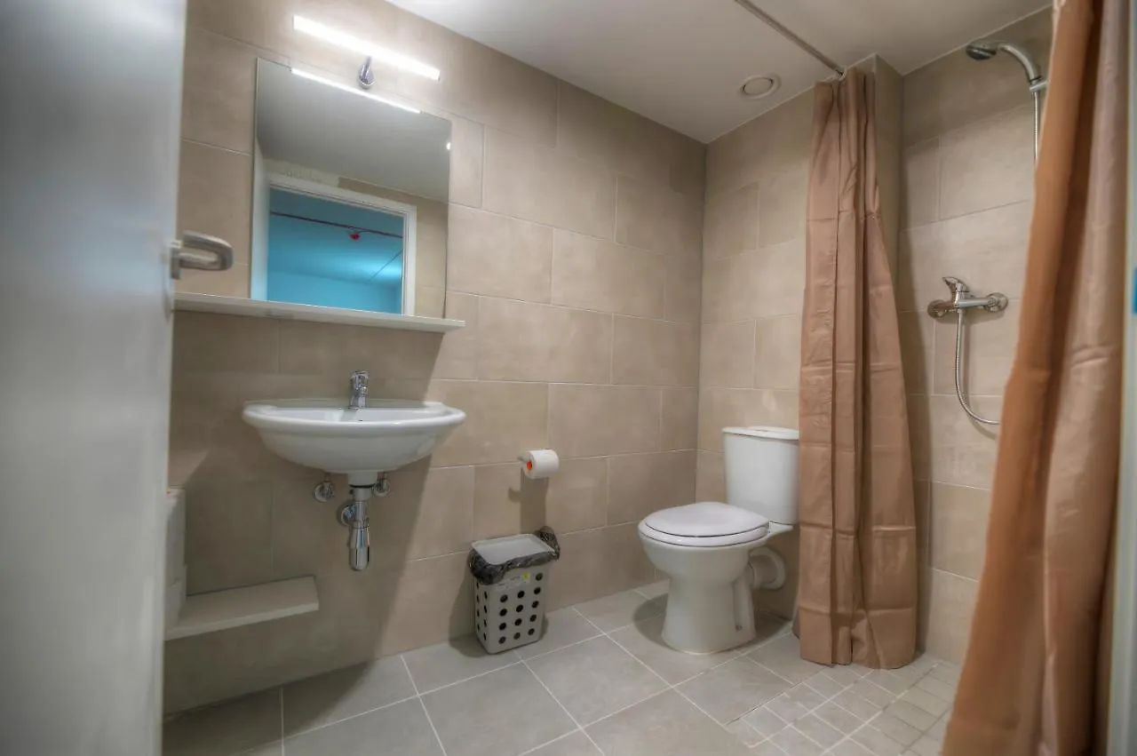 Campus Hub Hostel Msida 0*,  Malta